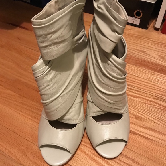 Aldo Leather Ankle Wrap Open-Toe Booties - size 40 - Picture 2 of 12